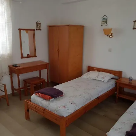 Family Run 2 Bed Studio Apartment 1 Kardamena (Kos)